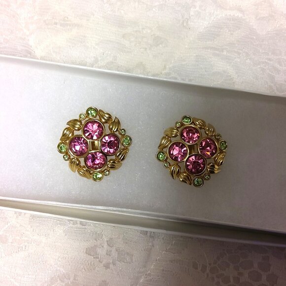 Vintage Pink & Green Crystal Gold Tone Earrings Non-Pierced Clip Earrings - Picture 10 of 11